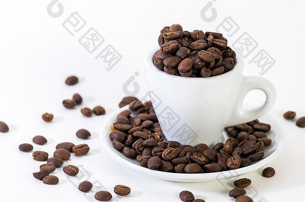 咖啡表示杯飞碟咖啡豆子清晰的白色背景