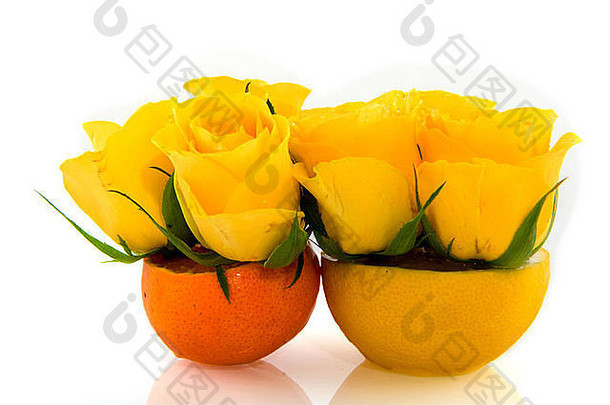 柠檬橘子黄色的玫瑰白色