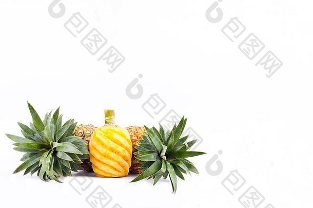 去皮成熟的菠萝白色背景健康的菠萝水果食物孤立的
