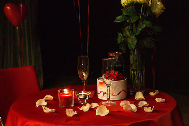 浪漫的日期晚上概念爱情人节背景概念