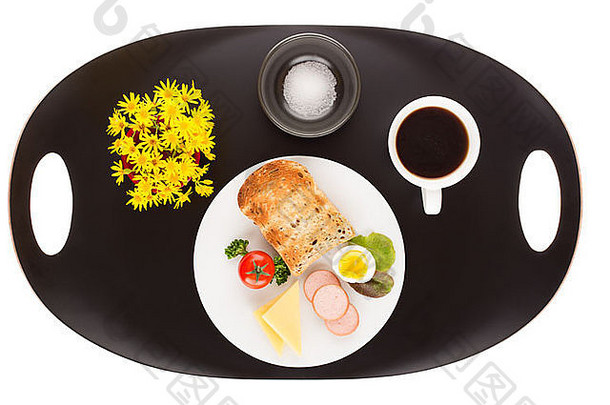早餐烤面包奶酪香肠沙拉番茄蛋杯咖啡