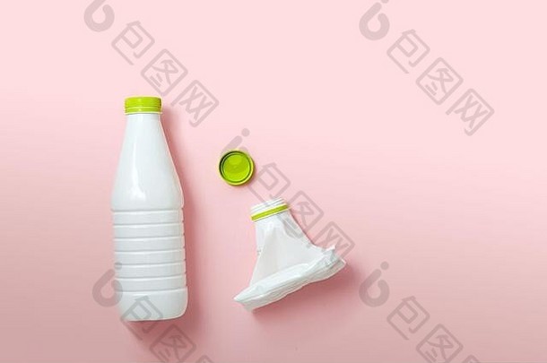 白色塑料瓶粉红色的背景问题浪费处理回收