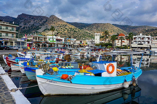 传统的钓鱼船elounda克里特岛<strong>希腊</strong>背景