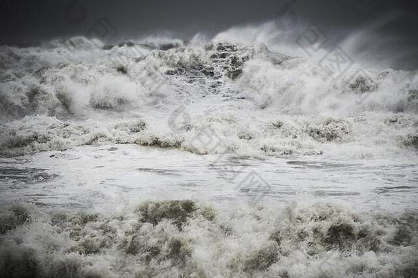 崩溃大海波格洛里亚风暴巴塞罗那海岸权力海