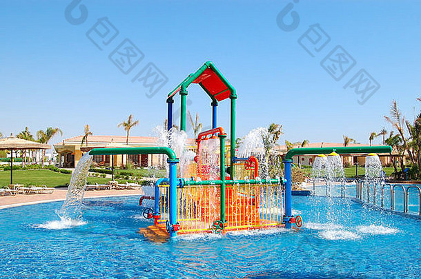 水吸引力游泳池奢侈品酒店沙姆谢赫。埃及