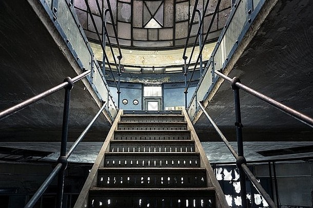 特写镜头照片工业楼梯