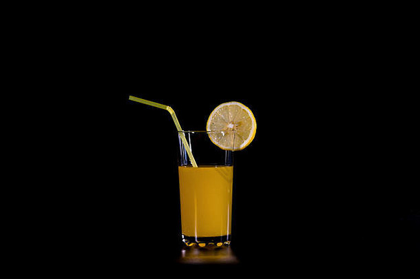 片柑橘类水果玻璃橙色汁水果