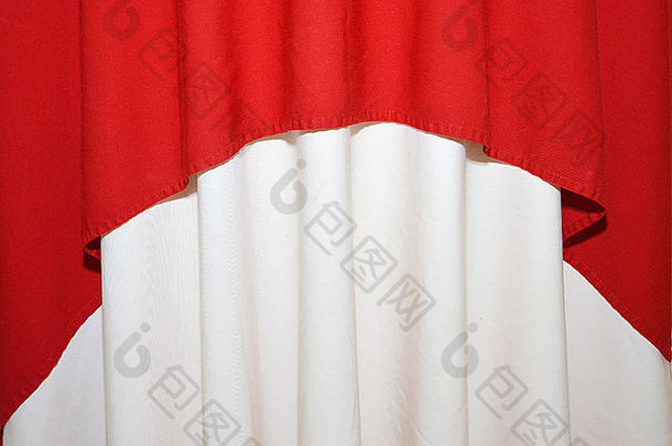 美丽的红色的白色面料装饰