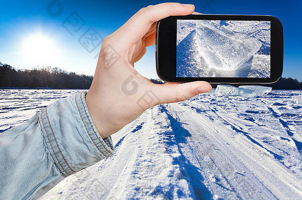 旅行概念旅游需要图片滑雪跟踪雪场冷冬天一天智能手机莫斯科