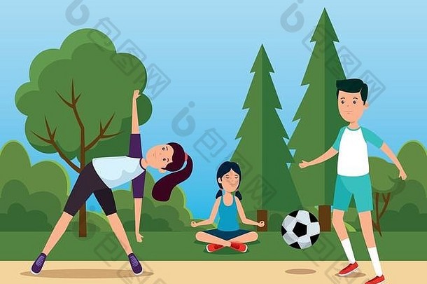 女孩实践瑜伽男孩培训足球