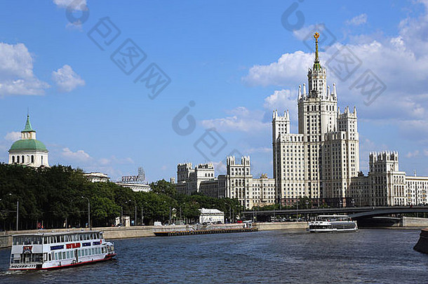 俄罗斯莫斯科moscva河kotyelnicheskaya路堤建筑