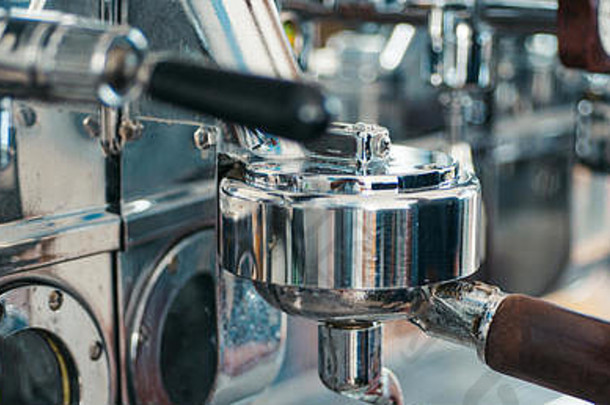 表示机部分商业咖啡机咖啡制造商咖啡商店不锈钢钢烹饪设备酿造咖啡表示酿造咖啡馆最喜欢的咖啡