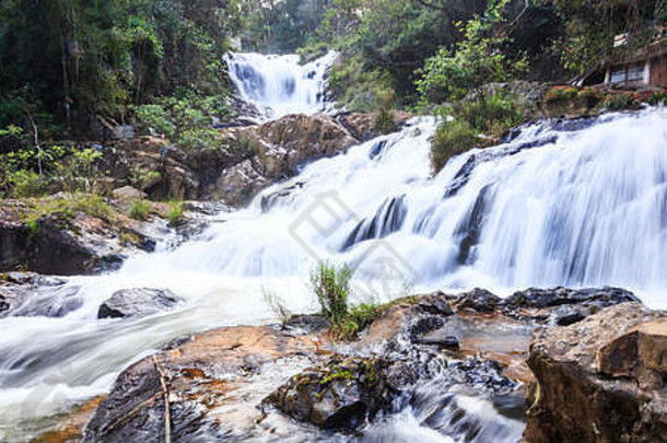 美丽的达坦拉瀑布大叻越南亚洲