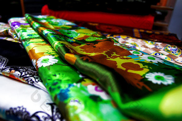 纹理纺织色彩斑斓的帆布材料丝绸花图案