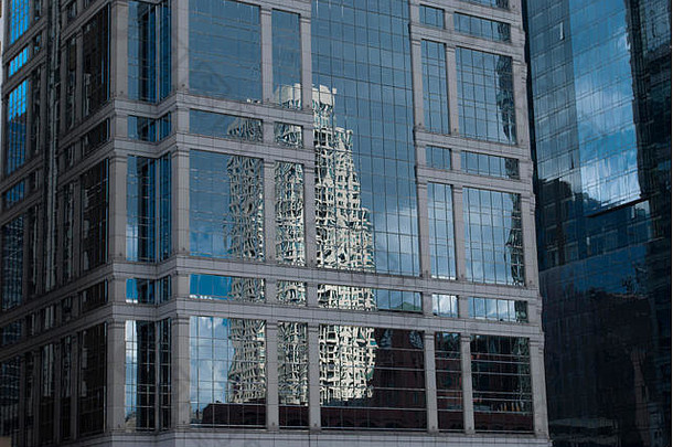 玻璃钢现代体系结构模式反射云墙阴影蓝色的细胞几何设计<strong>城市</strong>风格建筑