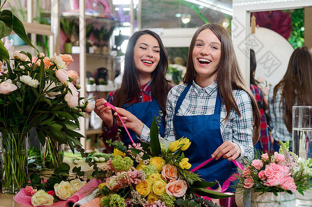 女孩工作花商店