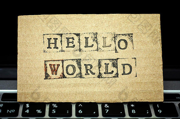 纸板单词世界使黑色的字母邮票站移动PC键盘