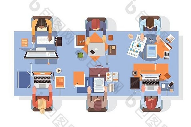 人电脑商人工作场所桌子上前角视图团队合作