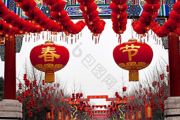 大春天节日红色的灯笼中国人月球一年装饰门地坛公园北京中国