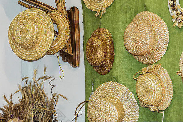 白俄罗斯杜杜基7月手工制作的稻草帽子古董工艺