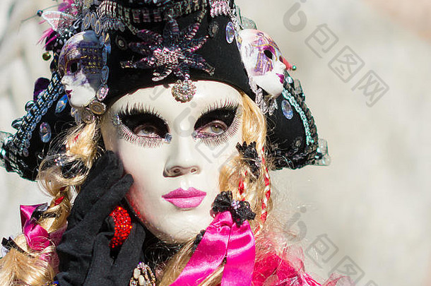 典型的色彩斑斓的面具威尼斯狂欢节