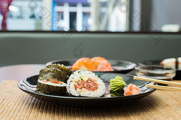 寿司寿司酒吧表格配给寿司