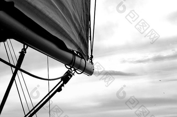 黑与白可爱的几何摘要<strong>艺术</strong>黑色的喜怒无常的有创意的游艇游艇水手船航行
