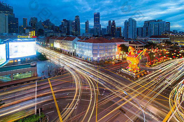 冲小时交通光小径新加坡唐人街中国人一年公鸡装饰