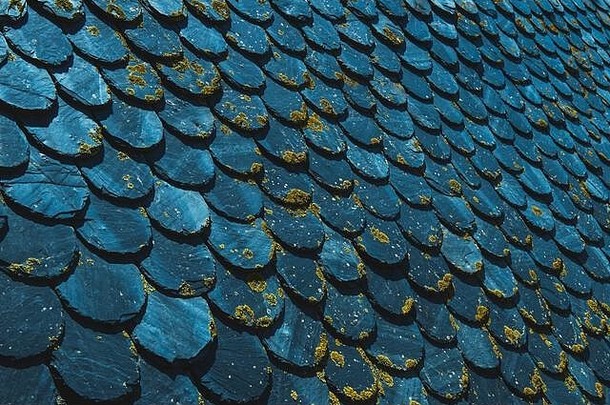 古董屋顶使石板覆盖莫斯表面健美的时尚的蓝色的颜色复古的几何背景颜色一年类
