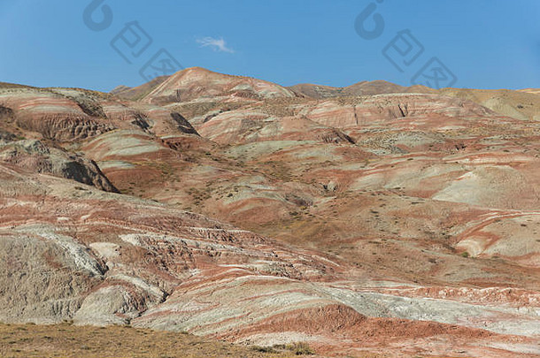 彩虹山khizi景观红色的山西子阿塞拜疆