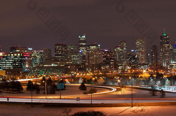 丹佛城市图片晚上光小径