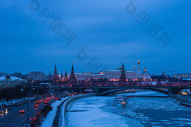 视图莫斯科克林姆林宫大石头桥