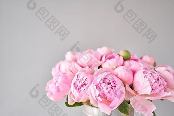 优雅的花束很多牡丹粉红色的颜色关闭美丽的花假期很多漂亮的浪漫的花花商店