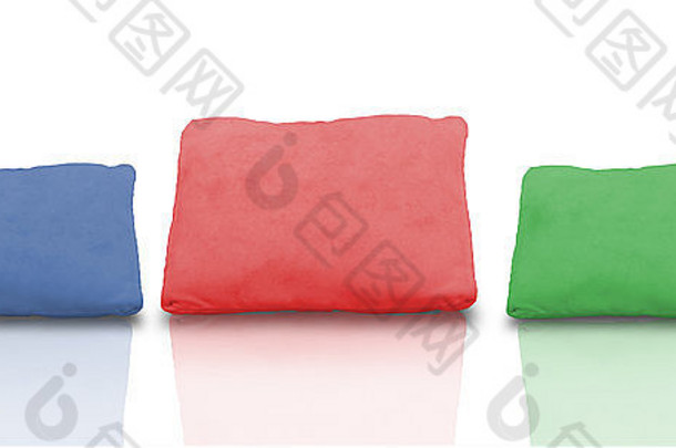 色彩鲜艳的拼贴画枕头反射白色背景