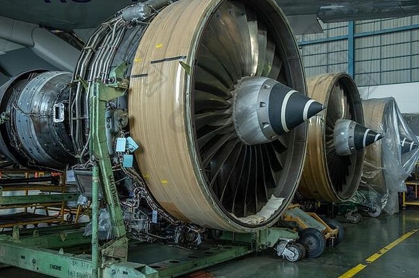 气体涡轮引擎权力植物飞机行业石油气体工业技术由压缩机燃烧涡轮