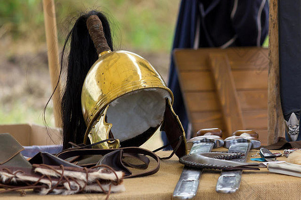 古老的罗马头盔表格战争设备