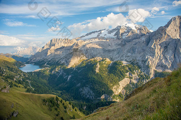 marmolada山fedaia湖marmolada最高山白云石山脉位于东北意大利