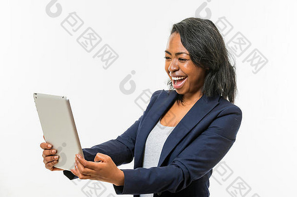 非洲女人平板电脑工作室环境