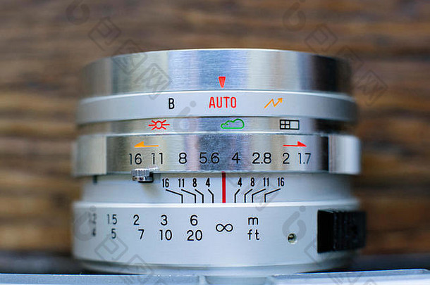 宏古董相机镜头孔径聚焦环