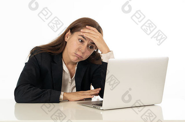 年轻的美丽的业务女人痛苦压力工作办公室电脑桌子上感觉累了绝望的过度劳累不知所措弗斯特拉