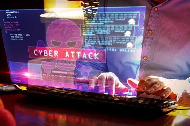 黑客打字键盘休息时间电脑安全虚拟全息图屏幕桌子上网络攻击网络犯罪盗版数字安全