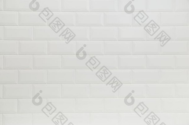 浴室墙面采用斯堪的纳维亚经典砖砌，白色灌浆。