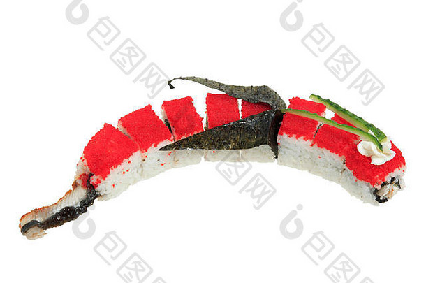 寿司卷红色的陪客鱼子酱形状龙孤立的白色背景有创意的菜菜单