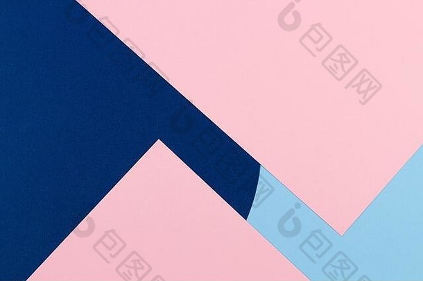 抽象彩色纸纹理背景。淡蓝色、浅粉色和海军蓝的最小几何形状和线条