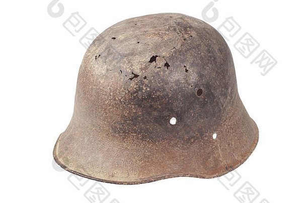 <strong>一战</strong>时期生锈的德国旧头盔