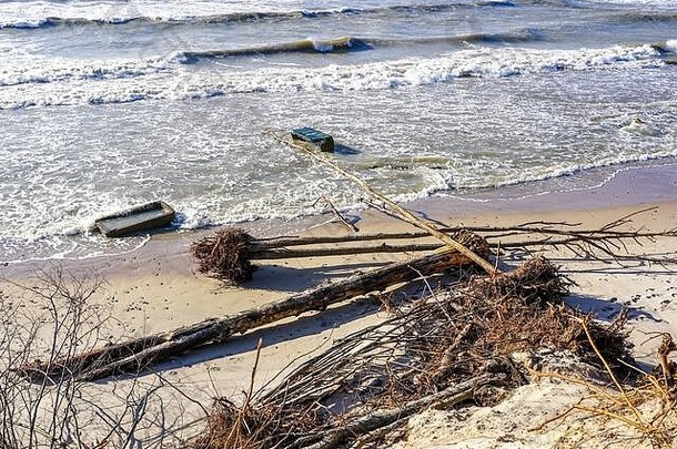 强风对波罗的海海岸的侵蚀
