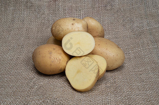 土豆新鲜的土豆土豆黄麻袋自然产品外观产品食物摄影