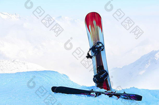 高山滑雪和滑雪板