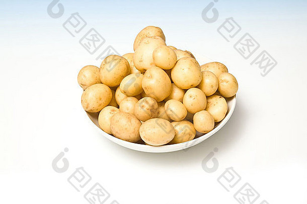 一碗有机小土豆。