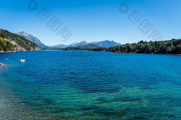 阿根廷巴塔哥尼亚巴里洛切附近的湖泊